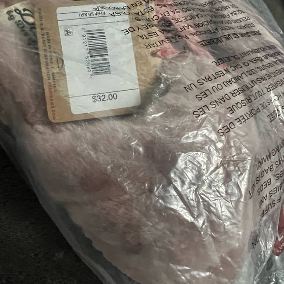 Dluxe by Dearfoams Women’s Slippers - Picture 3 of 4